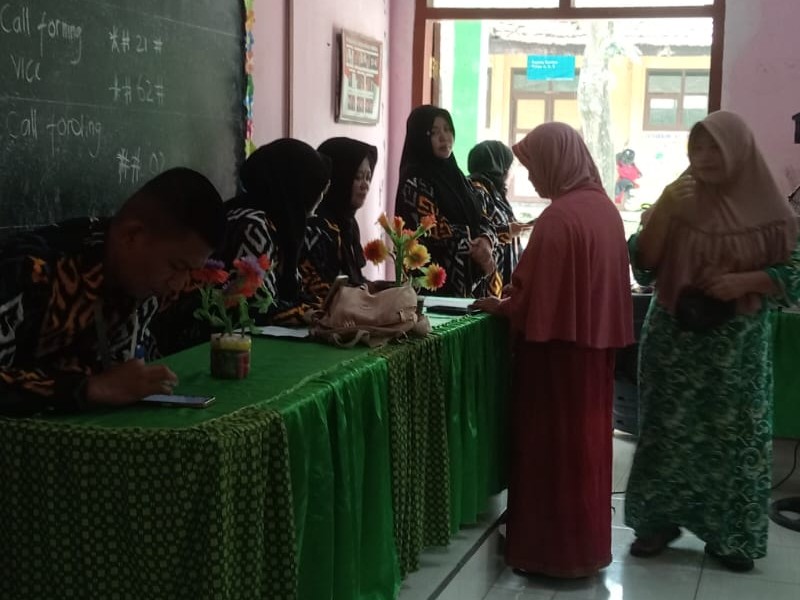 Pembagian Rapor Semester Ganjil